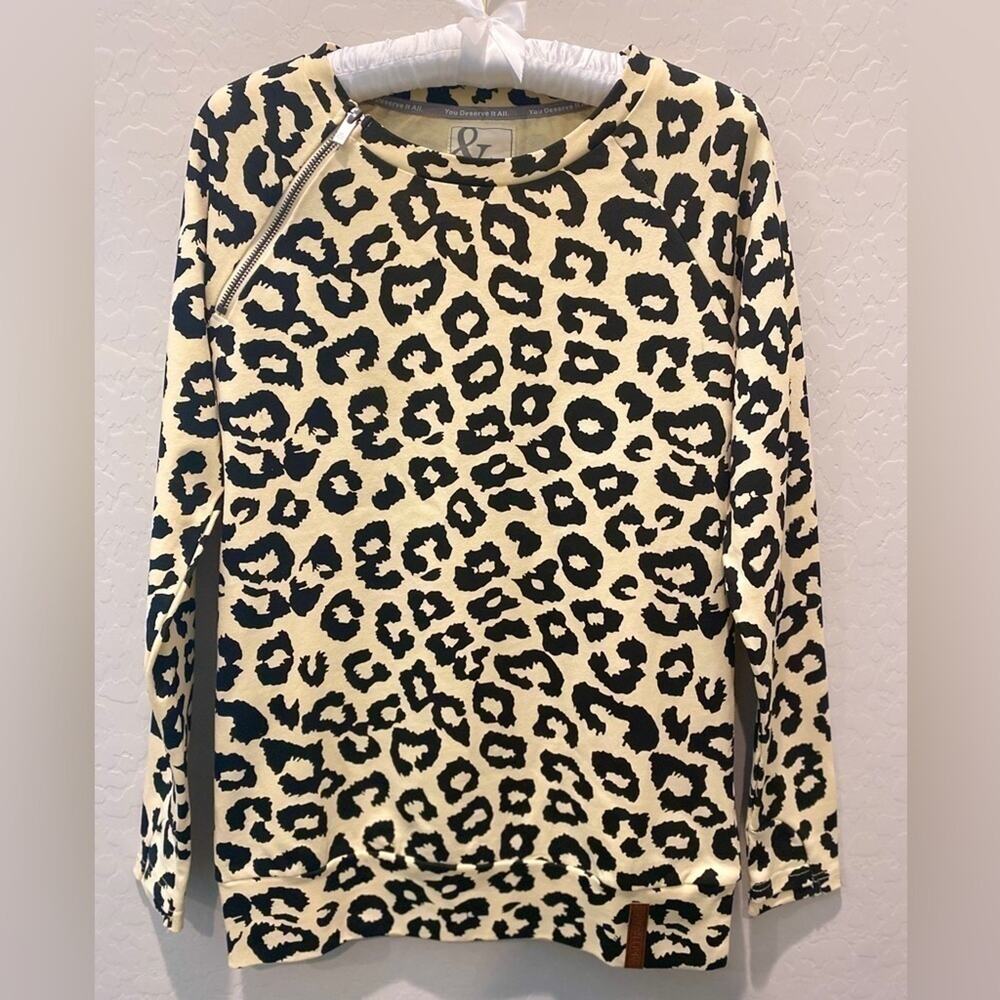 AMPERSAND AVENUE | Marika Side Zip Pullover Leopard Print Cream Black NWT | XS